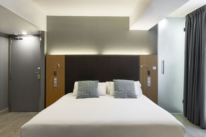 Room 17 of 73