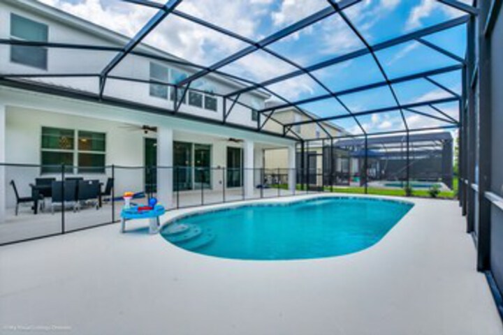 Pool 118 of 241
