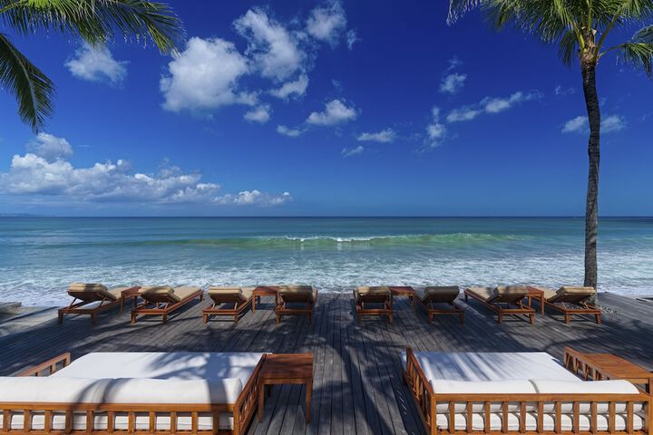 Sundeck 106 of 122