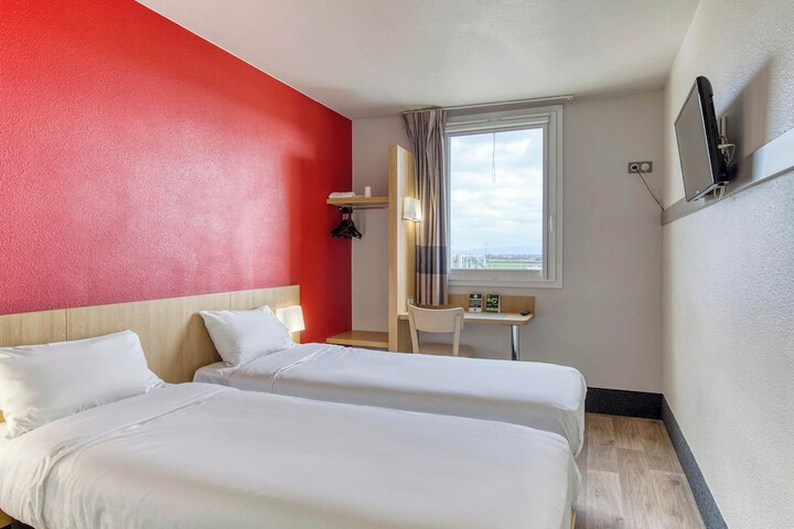 Room 21 of 44