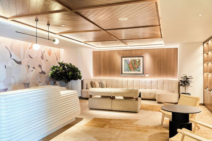 Hotel Interior 10 of 118