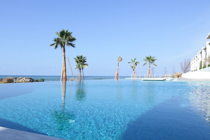 Exterior of La Siesta Beach Resort