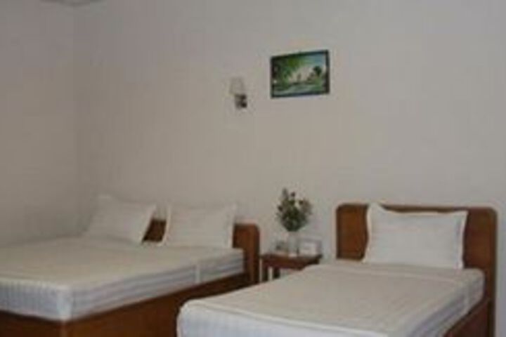 Room 11 of 20