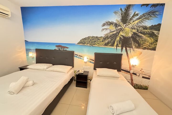 Room 5 of 40