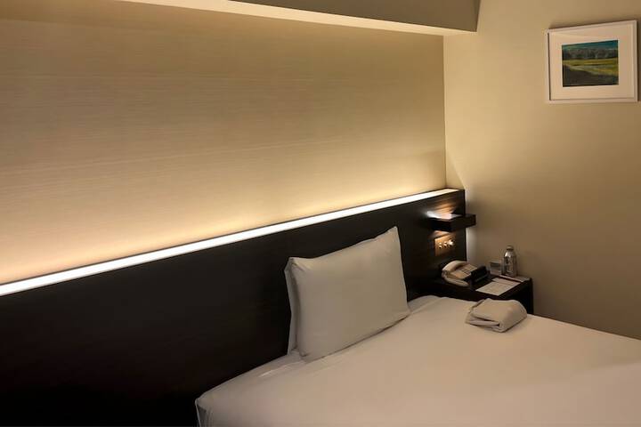 Room 30 of 92