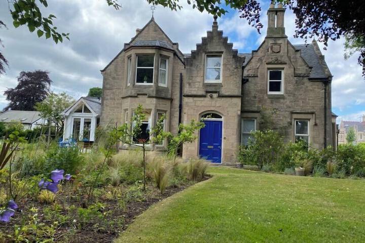 Glen Lyon Lodge Bed & Breakfast