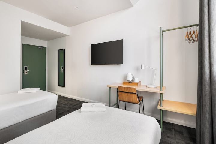 Room 19 of 49