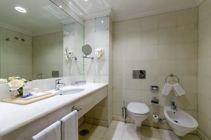 Clean Restrooms