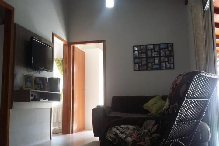 Room 3 of 10
