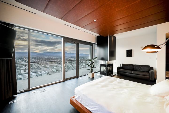 Room 6 of 484