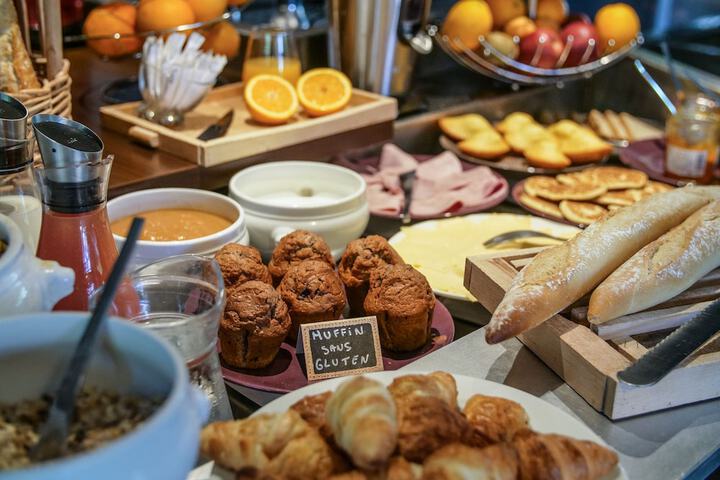Breakfast buffet