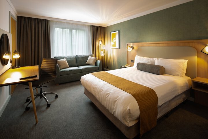 Room 20 of 128