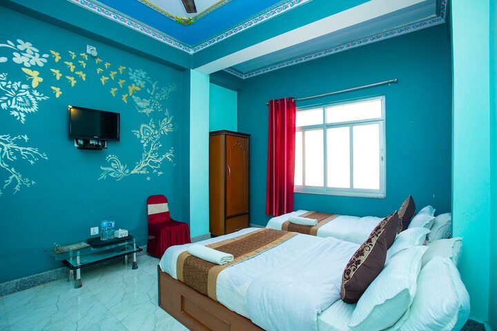 Room 5 of 26