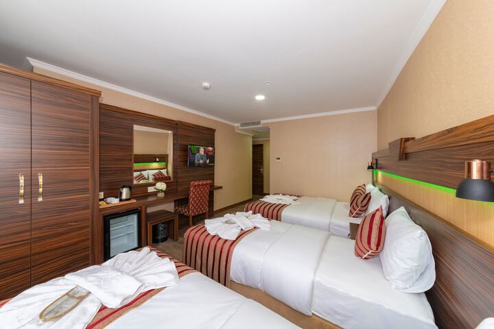 Room 26 of 46