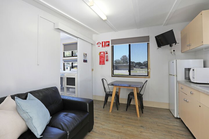 Room 14 of 33