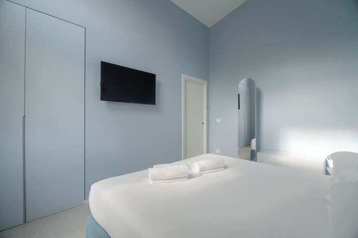 Room 6 of 182