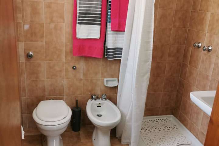 Room 13 of 27