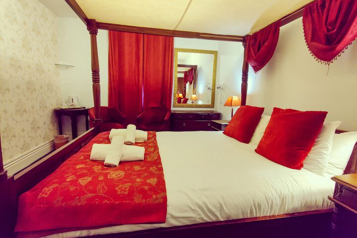 Room 40 of 90