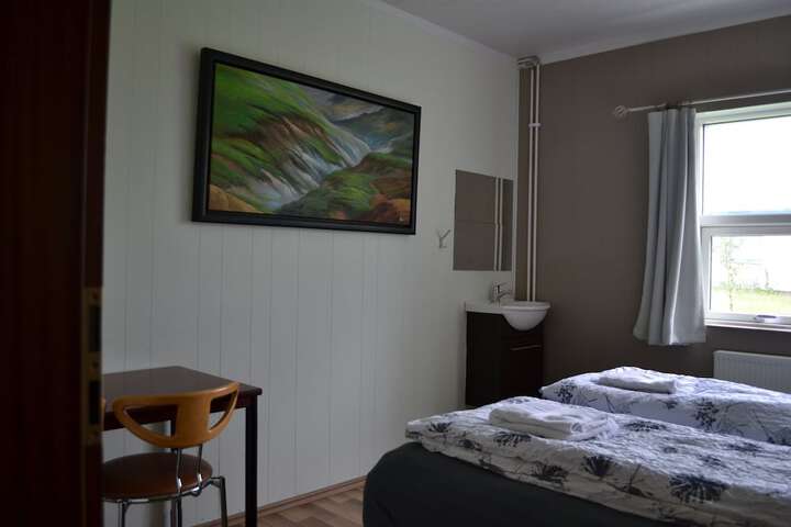 Room 19 of 66