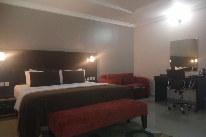 Room 8 of 29