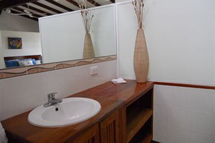 Room 2 of 19