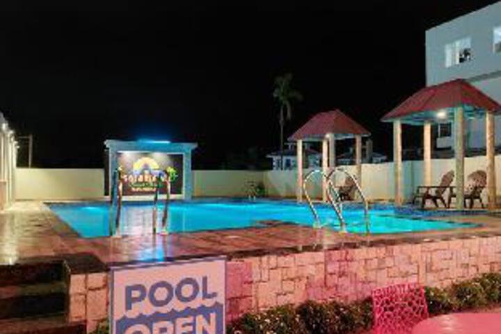 Pool 23 of 25
