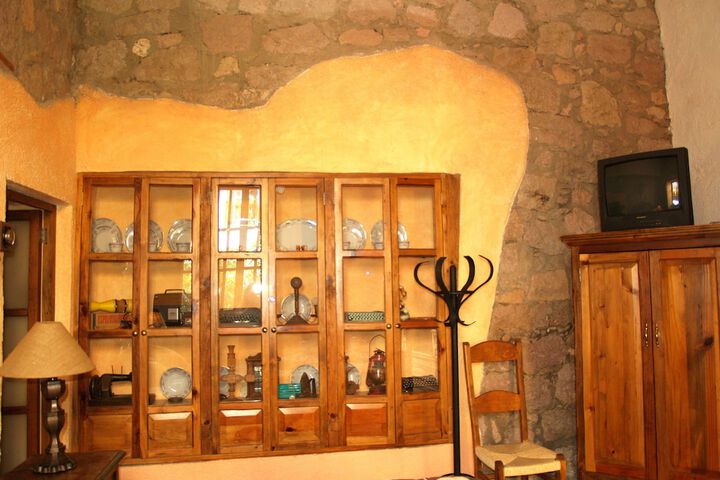 Room 10 of 65