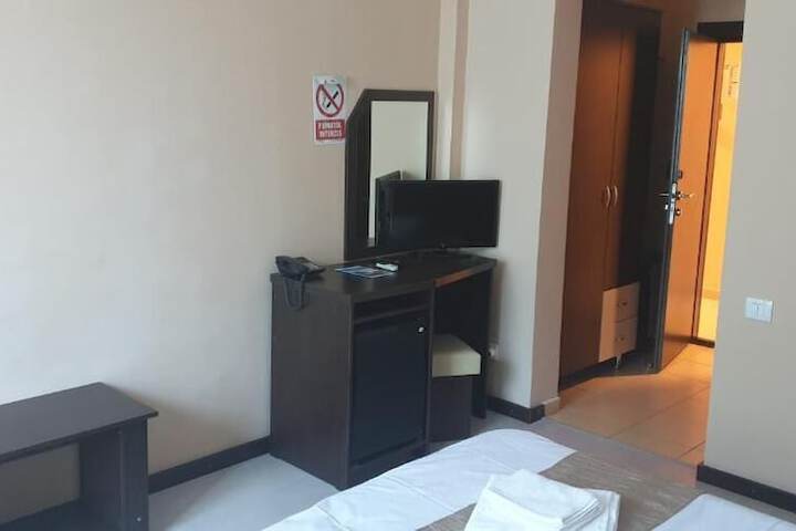 Room 4 of 49