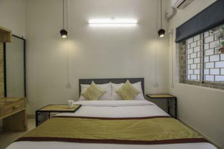 Room 27 of 67