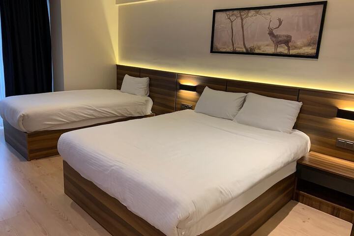 Room 27 of 45