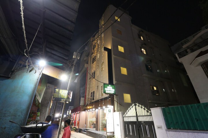 Hotel 53 of 60