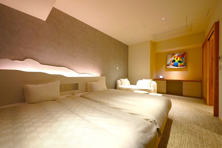 Room 6 of 70