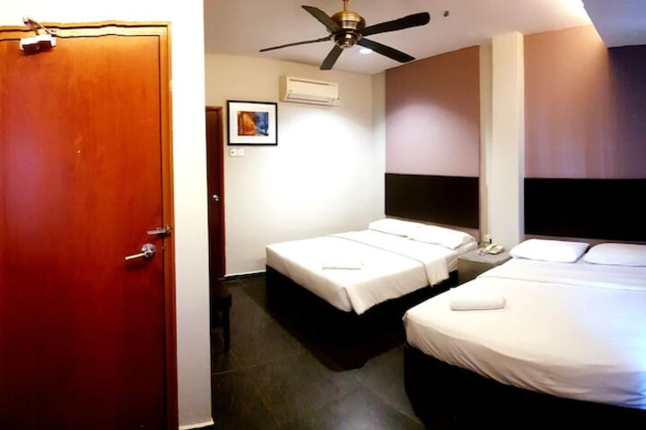 Room 14 of 35