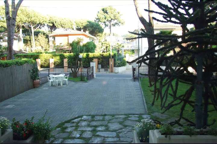 Terrace/Patio 29 of 32