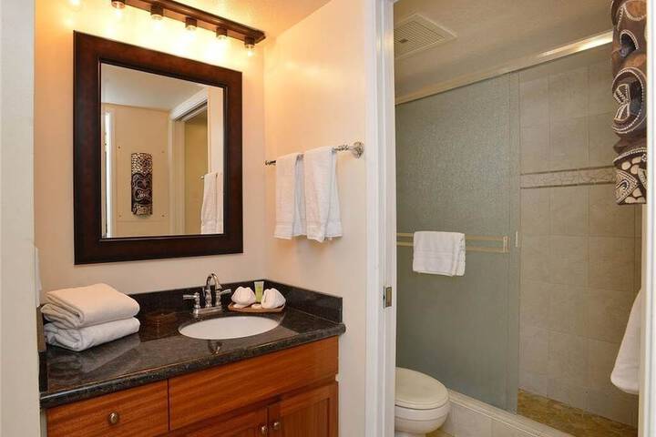 Maui Banyan B 101 2 Br Condo in Kihei, HI