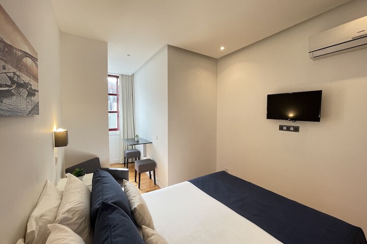 Room 13 of 112