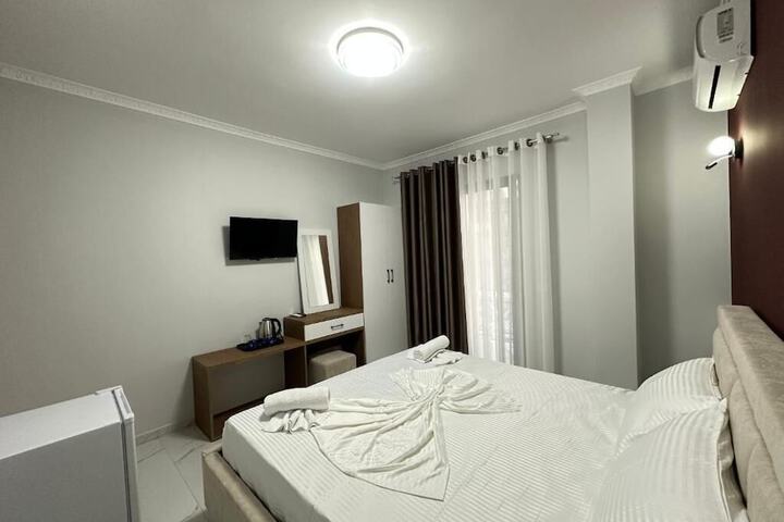 Room 15 of 65