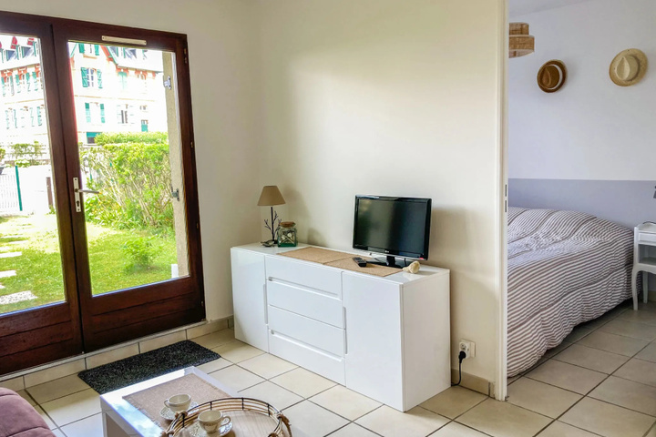 Room 4 of 19