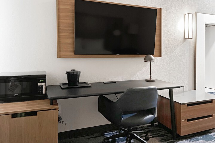 Room 10 of 35