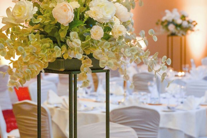 Ballroom/Hall 105 of 142