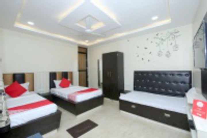 Room 125 of 407