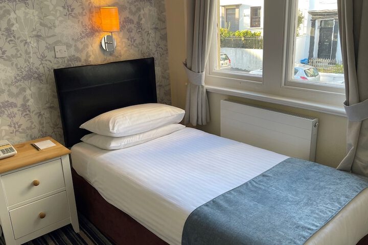 Room 18 of 49