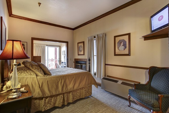 Room 11 of 52