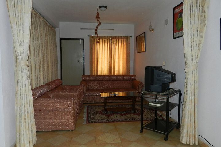 Room 37 of 68