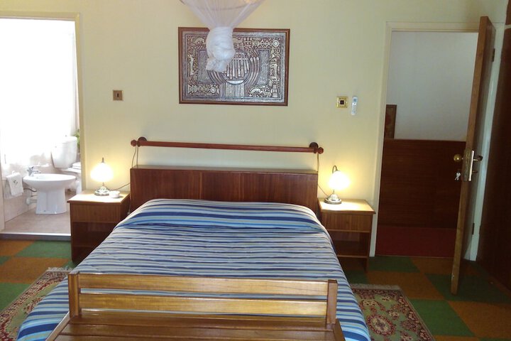 Room 12 of 51