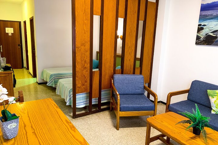 Room 29 of 148