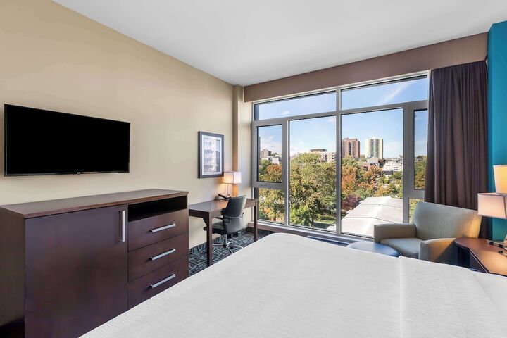 Room 12 of 41