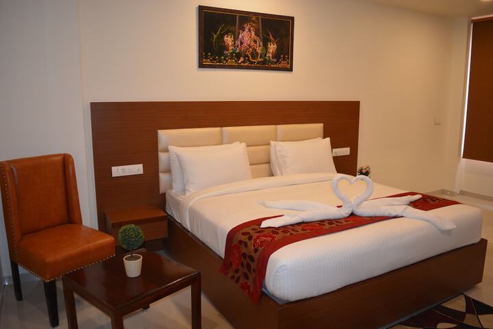 Room 5 of 61
