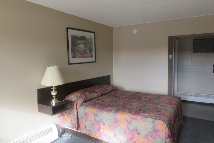 Room 2 of 36