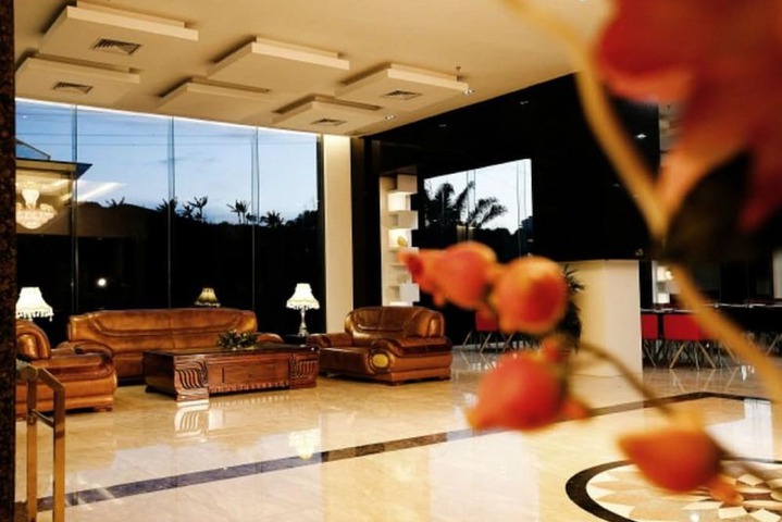 Guest Lobby